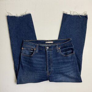 Levi's Ribcage Straight Ankle with Raw Hem